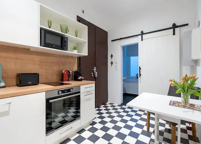 Practical 1br Flat By Center By Hm Appartement Wenen