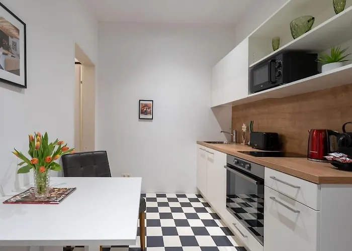 Practical 1br Flat By Center By Hm